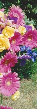 A Summery Mix Bridal Bouquet